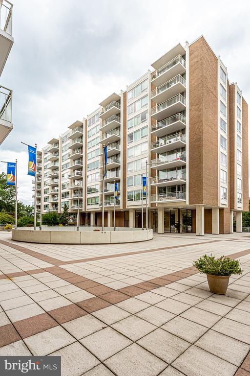 Foto del edificio - 1425 4th St SW