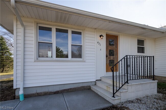 Foto del edificio - 471 Ridge Rd