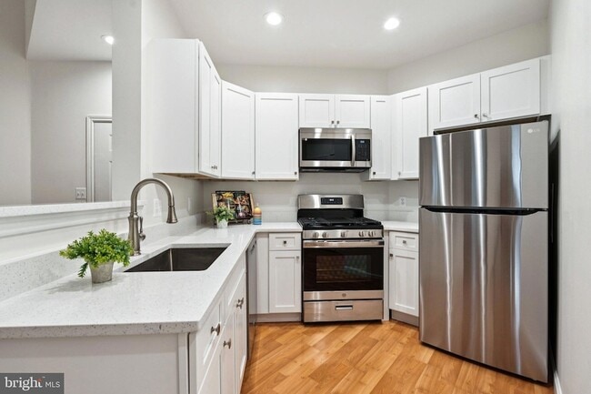 Photo - 13085 Autumn Woods Way Apartment