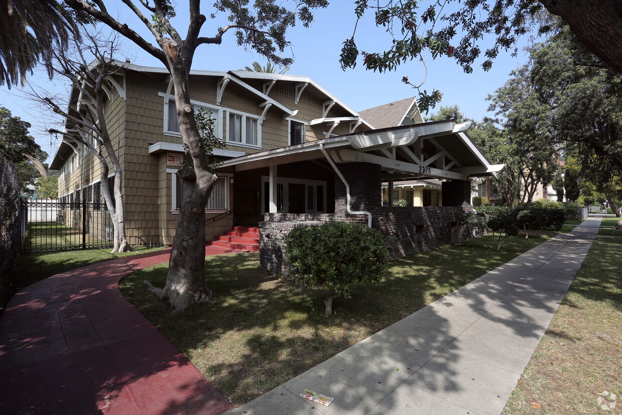 Building Photo - 2375 Scarff St