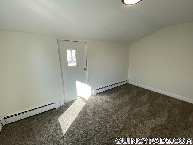 Building Photo - 71 Water St