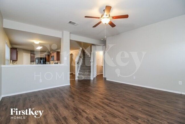 Building Photo - 309 Plum Dr