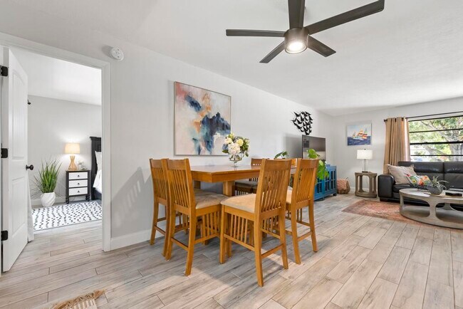 Foto del edificio - 6604 23rd Ave W