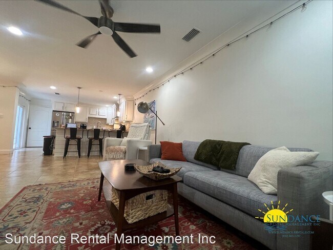 Foto del edificio - 4 br, 1.5 bath House - 806 Tuxedo Drive