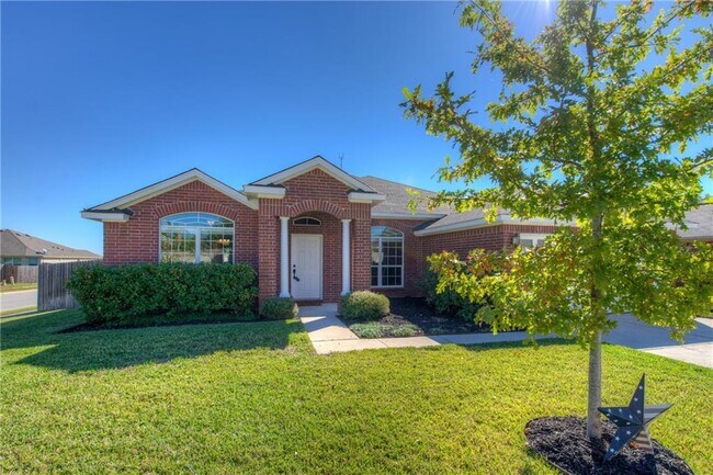 Foto del edificio - 2206 Brittway Ln