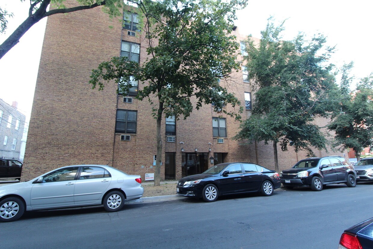 Foto principal - 800 W Lill Ave