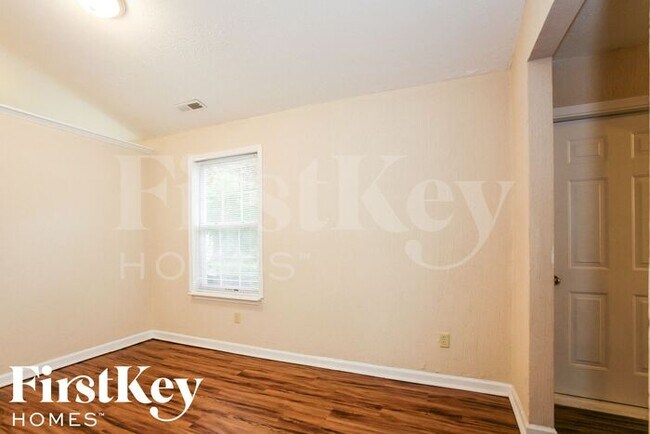 Foto del edificio - 11356 Cherry Tree Way
