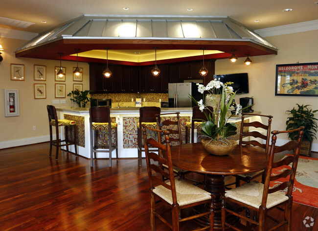 Cocina de la casa club - Plantation Apartments