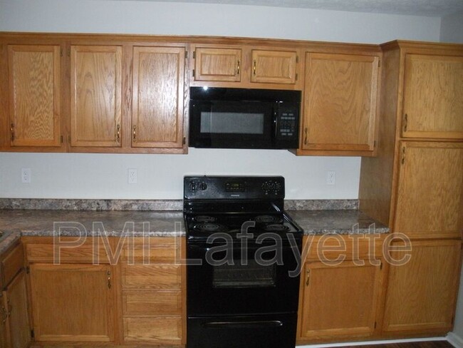 Building Photo - 2035 Bridgewater Cir