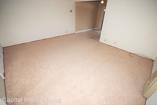 Building Photo - 2186 Carlmont Dr