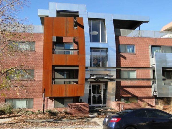 Foto principal - 75 N Emerson St