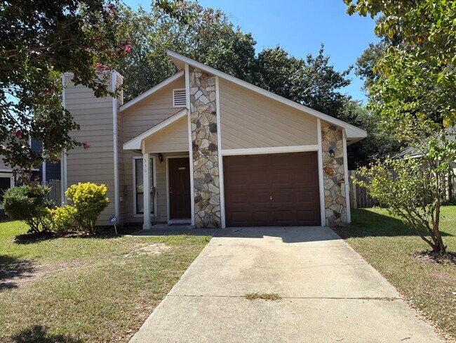 Foto del edificio - 536 Auburndale Ln
