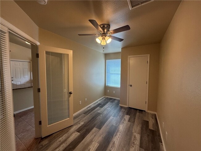 Building Photo - 2485 Armour Ave