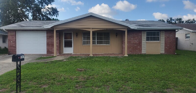 Primary Photo - 7241 Rosarian Dr