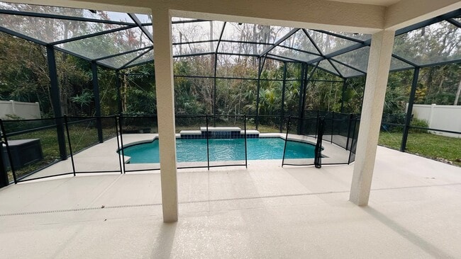 Foto del edificio - 1617 Sapphire Star Dr