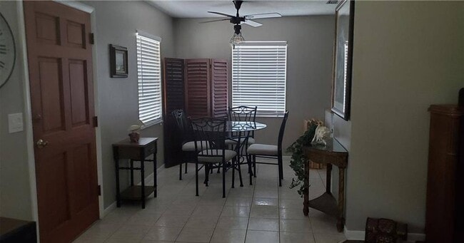 Foto del edificio - 203 Longview Rd