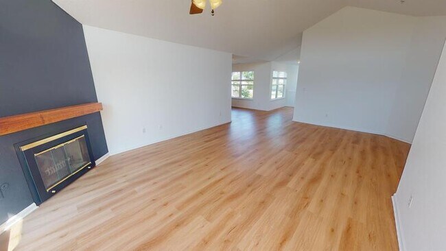 Building Photo - 1741 Coburn Ct