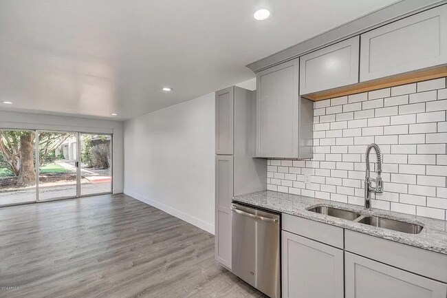 Kitchen - 3635 E Turney Ave