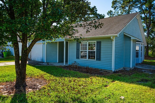 Building Photo - 155 Jer Mar Dr