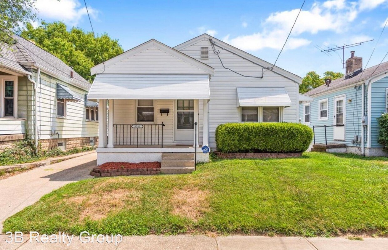 Primary Photo - 2 br, 1.5 bath House - 5240 Warren Ave.