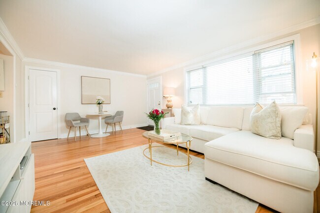 Foto del edificio - 165 Manor Dr