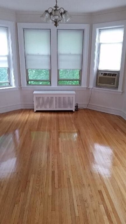 Foto del edificio - 2436 W Rosemont Ave