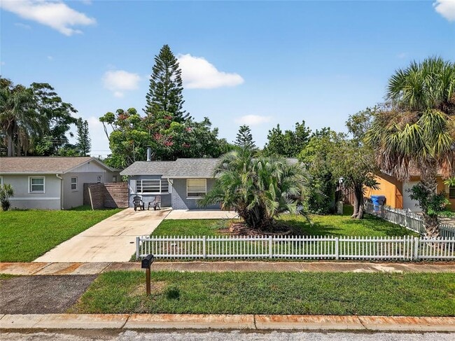 Foto del edificio - 11119 Temple Ave