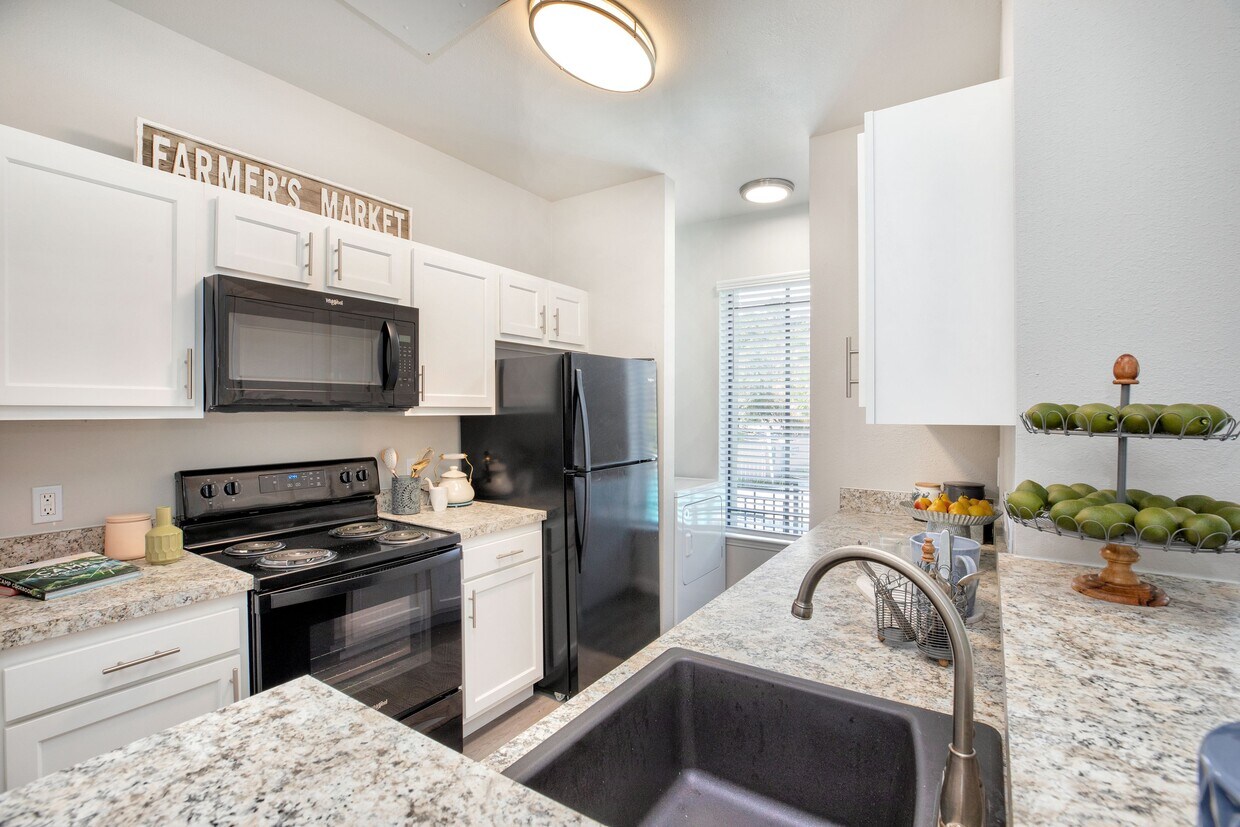 Canyon Park Apartments 1325 W Tharpe St Tallahassee, FL