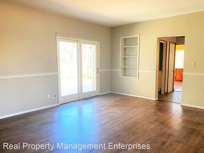 Building Photo - 3 br, 2.5 bath House - 4330 N Lindsey Ave
