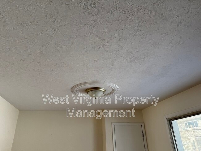 Foto del edificio - 309 E Prince St