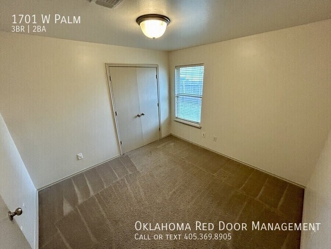 Foto del edificio - 1701 W Palm-