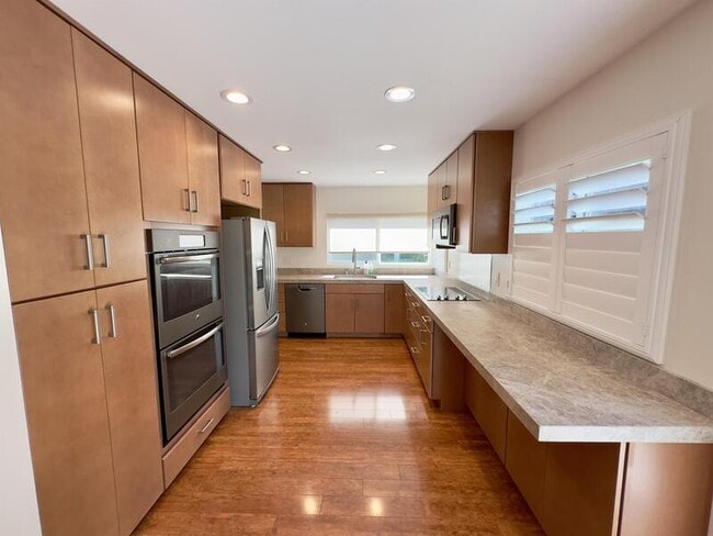 Building Photo - 1739 Woodbine Pl