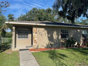 Building Photo - 724 Zella Ln