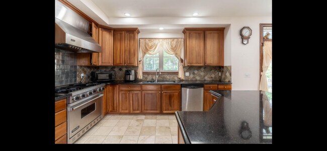 Foto del edificio - 58 Tide Mill Rd