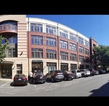 Building Photo - 2125 Southend Dr