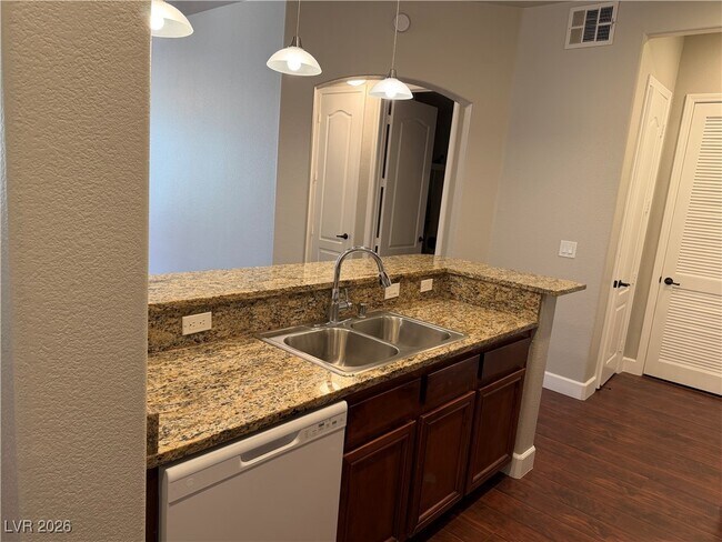 Building Photo - 56 E Serene Ave