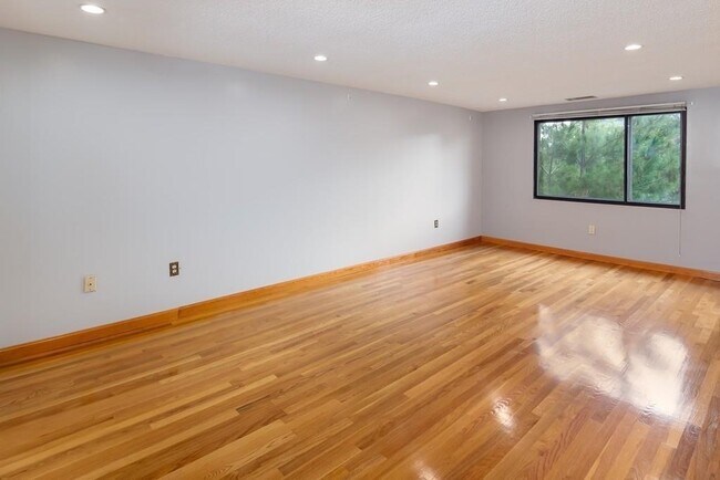 Building Photo - 30 Revere Beach Pkwy