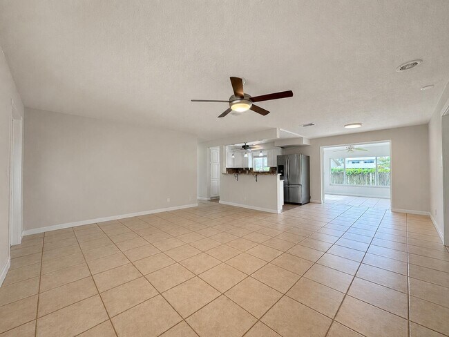 Foto del edificio - 924 SE 8th Ct