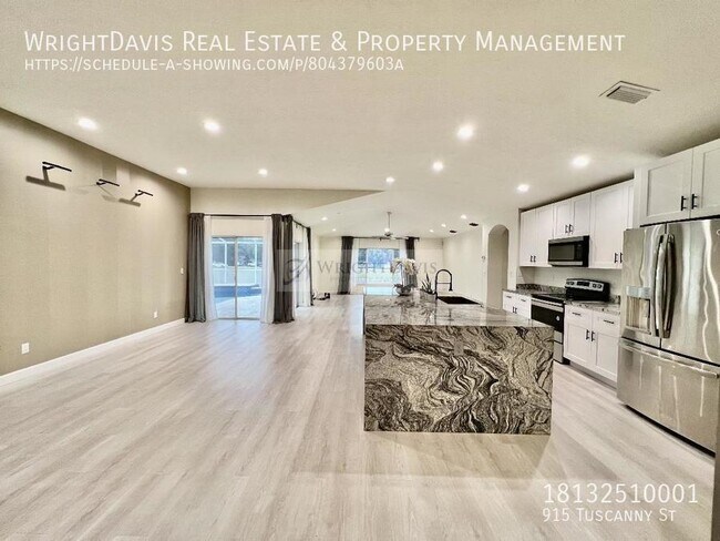 Foto del edificio - Luxurious 4/3 Brandon Home