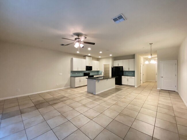 Photo - 3BR/2.5BA Town Home in Aloma Trails Commun...