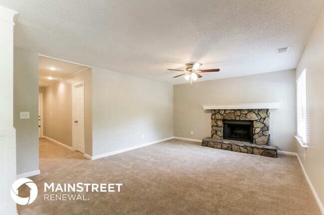 Foto del edificio - 6834 Springwood Dr