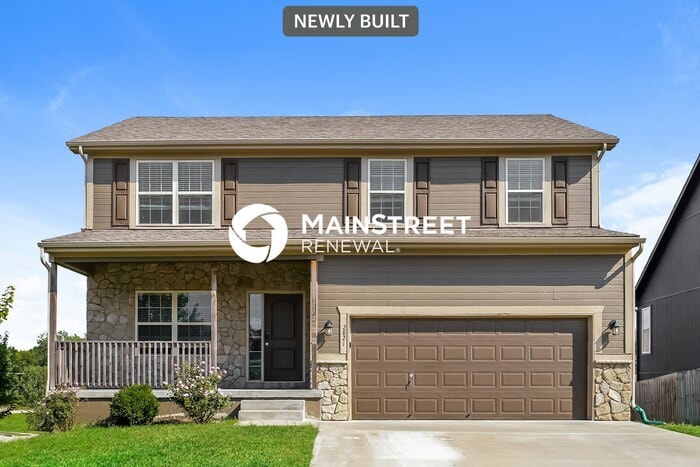 Foto principal - 4 Bedroom Pet-Friendly Home in Kansas City...