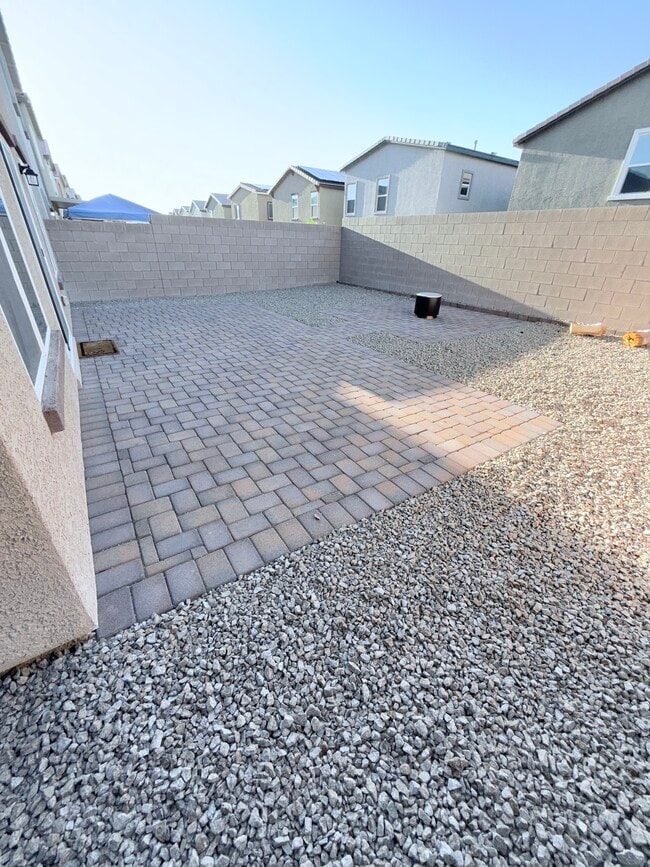 Building Photo - 3839 Seyfert Ave