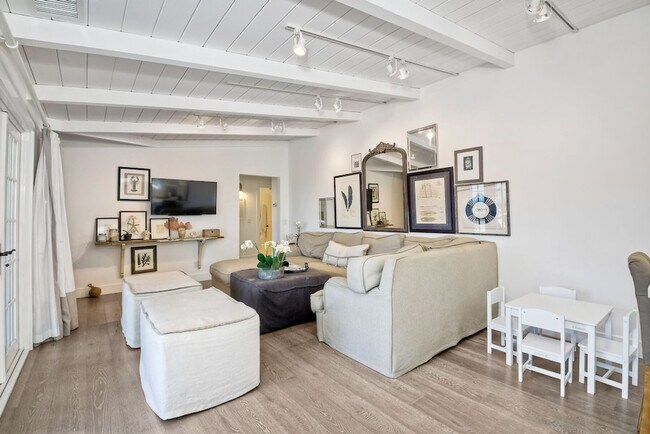 Building Photo - 3690 Carlsbad Blvd