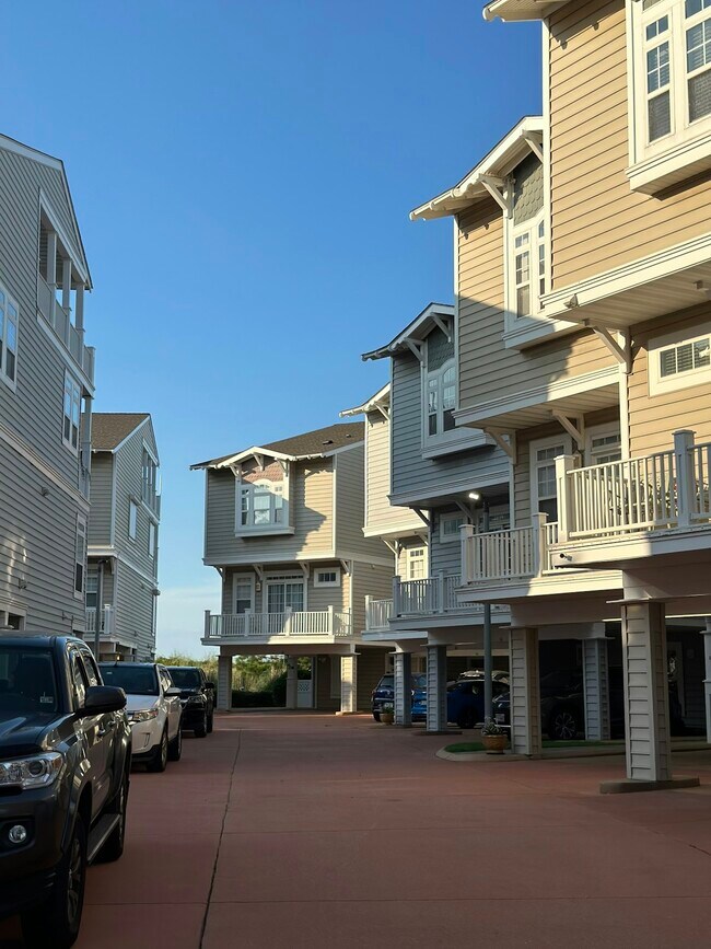 Foto del edificio - 2080 E Ocean View Ave