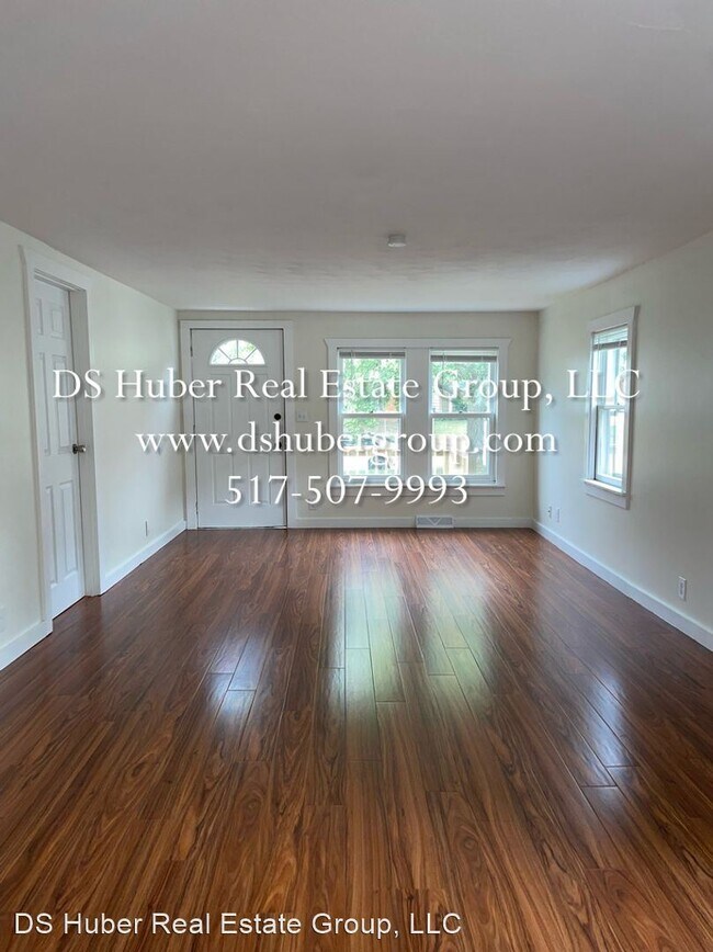 Building Photo - 2 br, 1 bath House - 112 E Gier St.