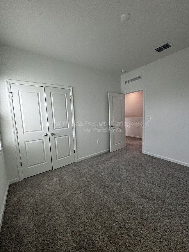 Foto del edificio - 7429 Ivy Tendril Ave