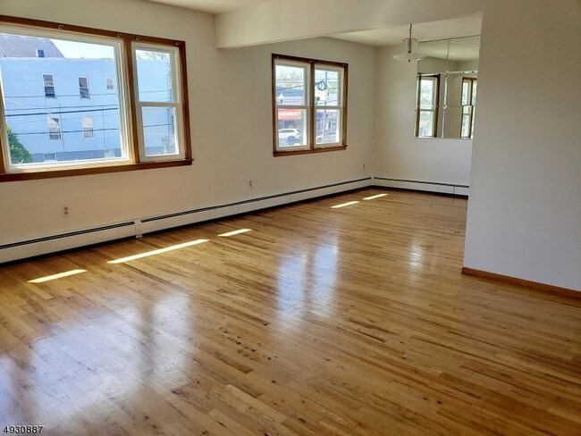 Building Photo - 380 Ridgeley St