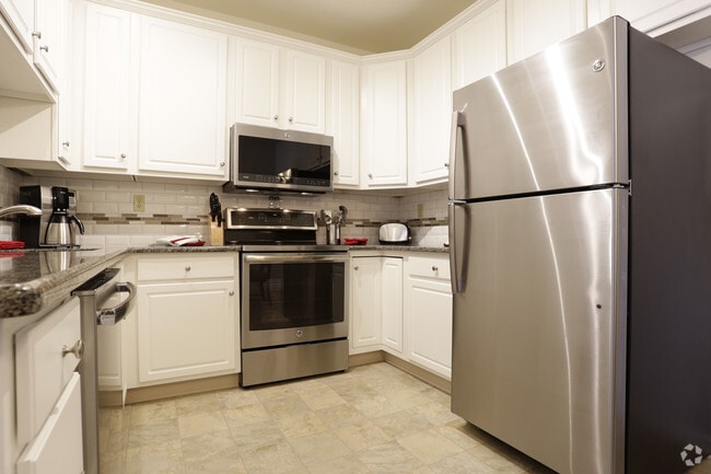 Cocina mejorada opcional - Henderson Square Luxury Apartments