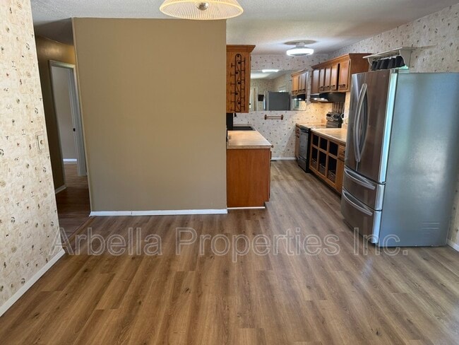 Building Photo - 2708 Granbrook Dr